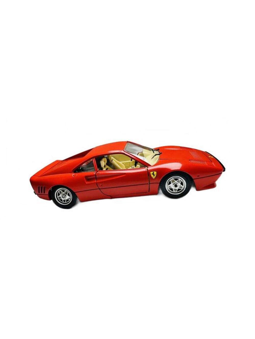 Bburago 1984 Ferrari 288 GTO Model Car Red Diecast 1:18 Scale Made in Italy
